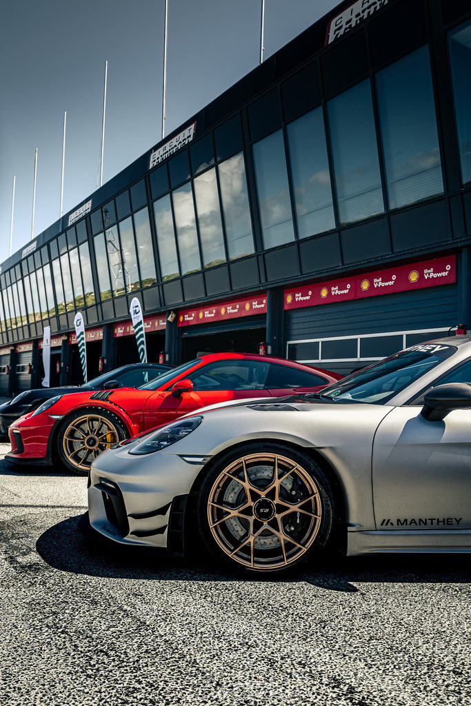 _6PZ6346 _ | Entdecken Sie die faszinierende Welt von Alexander Tschuncky Arts: Kreative Fotografie, atemberaubende Automobilkunst und hochwertiger Bilderdruck. Lassen Sie sich inspirieren! - Realisiert mit Pictrs.com
