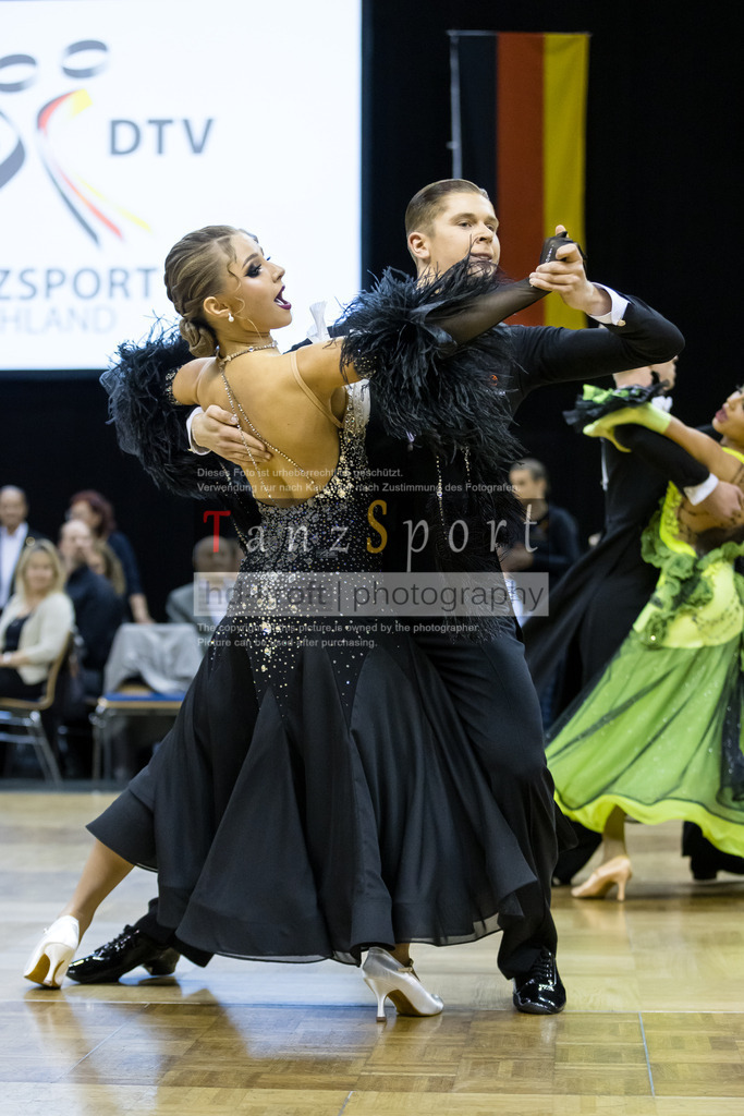 20241102_DC_HGR_Std_09284 | Tanzsportbilder, Standardtanz, Lateintanz, WDSF, DTV, LTVB, dancecomp, goc, hessen tanzt, blaues band der spree, walzer, tango, wiener walzer, slowfox, quickstepp, samba, rumba, cha-cha-cha, paso doble. jive, hd-kroft photography, turniertanzsport
