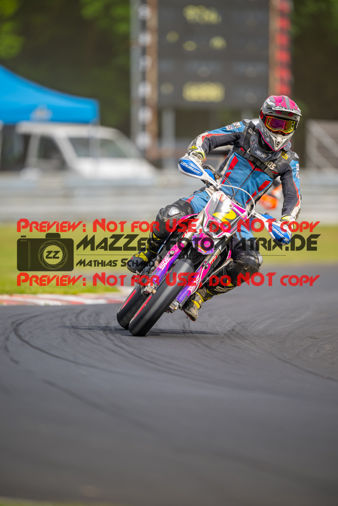 MaZZes-Fotomatrix-20260508-52640 | G4
