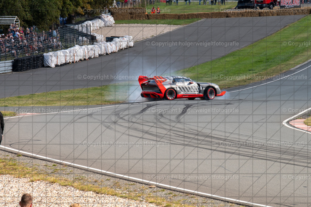 20250906160302D75_6468 | Bitte beachten!!!
Alle Fotos dieser Galerie sind nur grundbearbeitet. Im Falle eines Verkaufs, werde ich die Fotots noch mit dem nötigen Feinschliff versehen. - Realisiert mit Pictrs.com