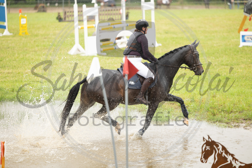 994A1812 | sabrinanicolaifotografie - Realisiert mit Pictrs.com