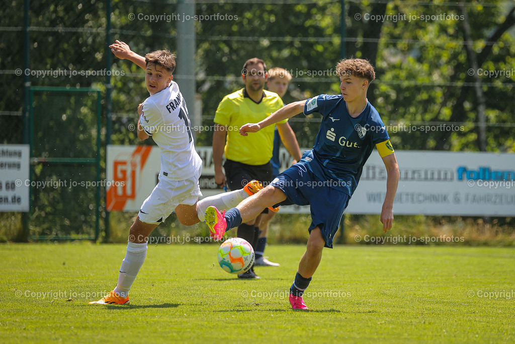 BQ3I4329 | 17.06.2023; Testspiel; Rasenplatz Offdilln; VfL Bochum U17 - Eintracht Frankfurt U17; Ergebnis: 3:1 (1:1)