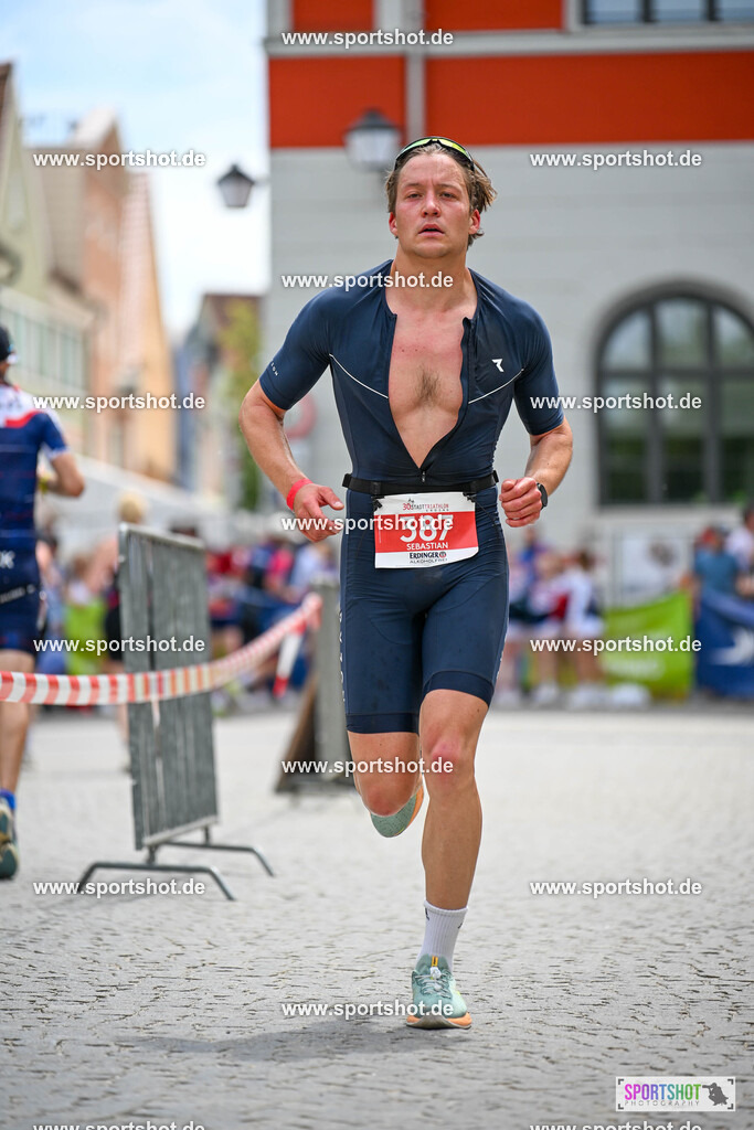 SZI_8334 | Stadttriathlon Erding 2025. #yourpictrs #sportshot_your_pictrs @Sportshotphotography #stadttriathlonerding Copyright: www.sportshot.de
