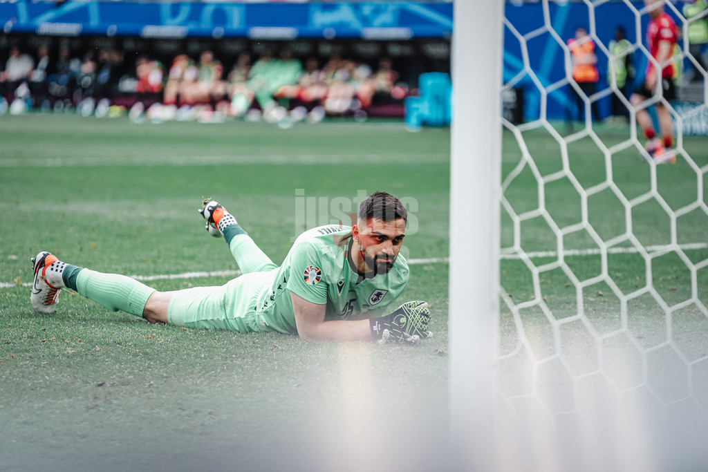 Fußball | Herren | UEFA-Fußball-Europameisterschaft 2024 | Gruppe B | Kroatien vs. Albanien | 19.06.2024 | Giorgi Mamardashvili (#25, Georgien)