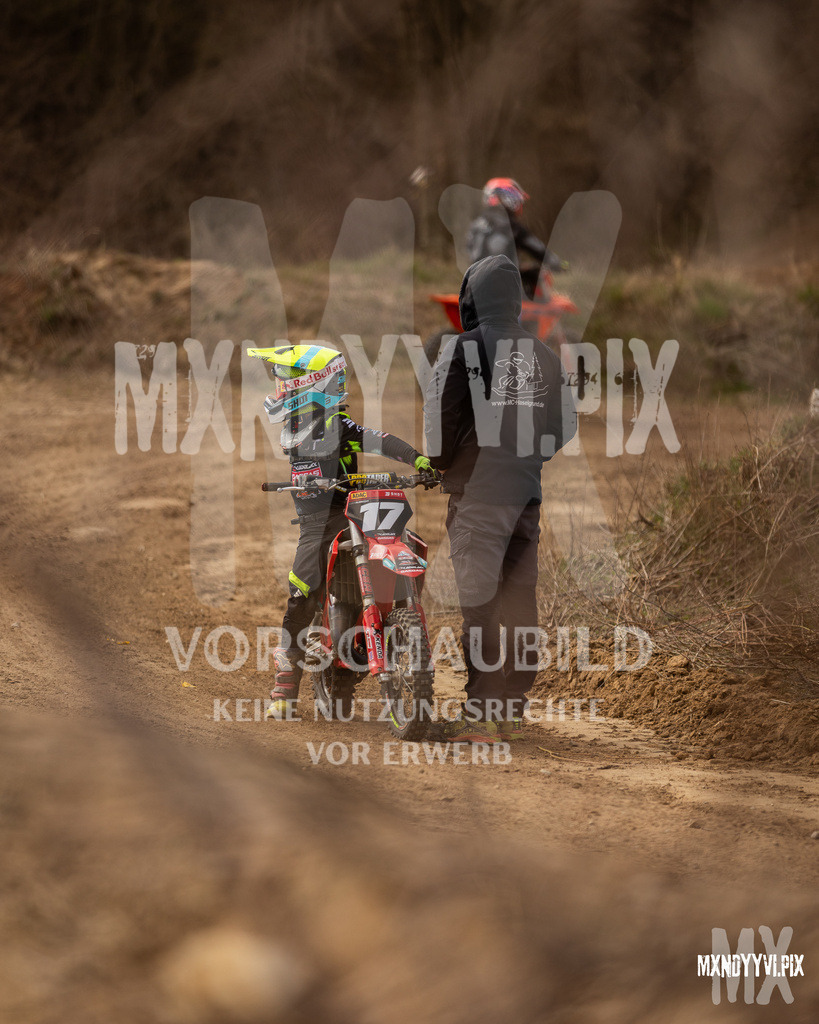 866A1735 | mxndyyvipix