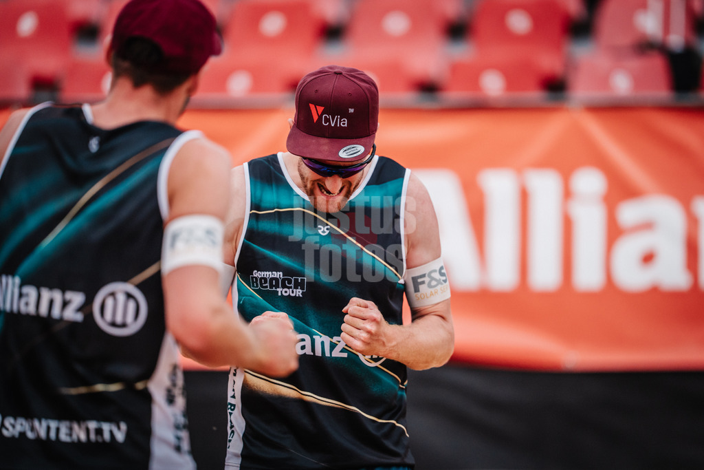 Beachvolleyball | Männer | Allianz German Beach Tour 2025 | Tourstop München | 10.07.2025 | Yannick Harms jubelt