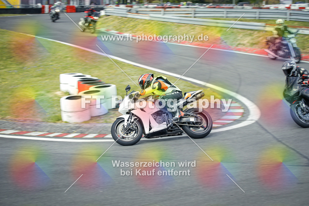 OBK_Mai_Justin_Uwe-10685 | Hier findet Ihr Bilder von Touristenfahrten auf der Nürburgring Nordschleife oder von anderen Veranstaltungen die ich besucht habe. Viel Spass beim Durch Schauen 
