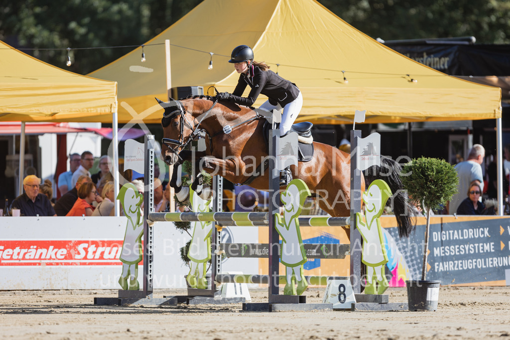 220828_Delbrueck_A2-Spr-258 | Deine schönsten Turniermomente als professionelle Fotos! Entdecke hochwertige Pferdesport-Fotografie im Online-Shop. Jetzt Fotos finden & bestellen!