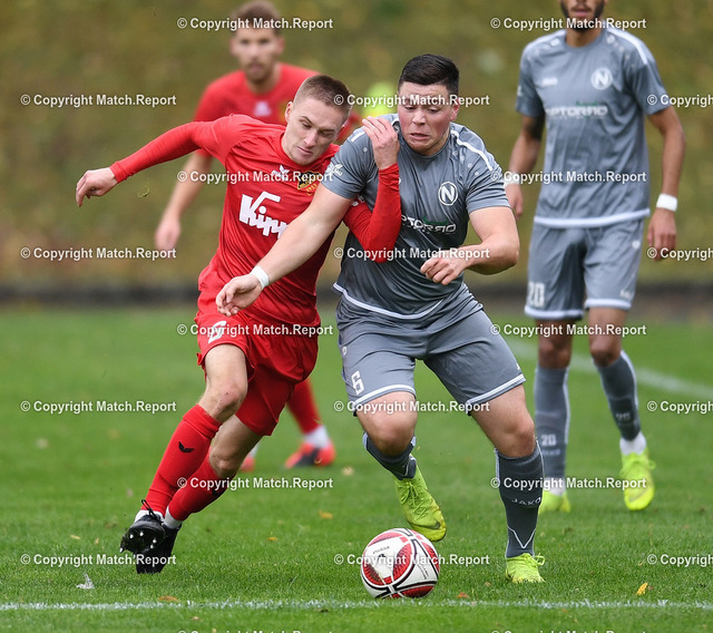 Verbandsliga | Fussball 2020/2021    10.10.2020Verbandsliga FC Holzhausen - 1.FC Normania GmuendKevin Mueller ( FC,li) gegen Angelos Sanozidis (G,re)FOTO: ULMER PressebildagenturxxNOxMODELxRELEASExx