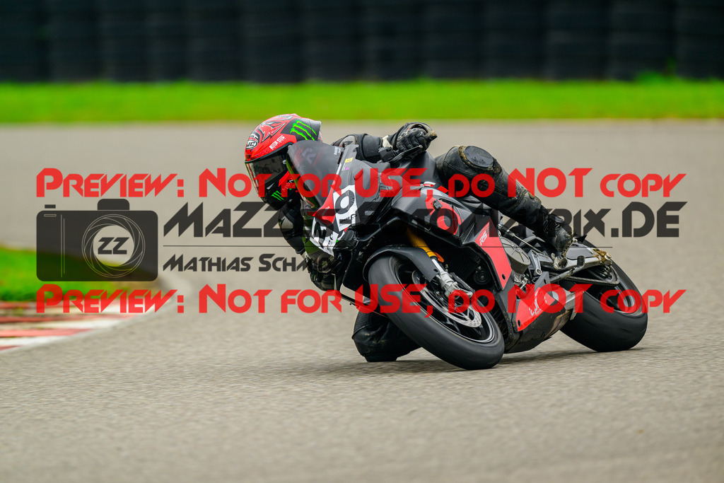 MaZZes_Fotomatrix_20241003_6007705_3606 | GELB