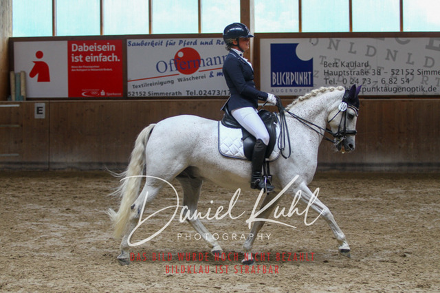 DKP44831 | Turniersportfotografie; Pferdefotografie; Dressurfotografie