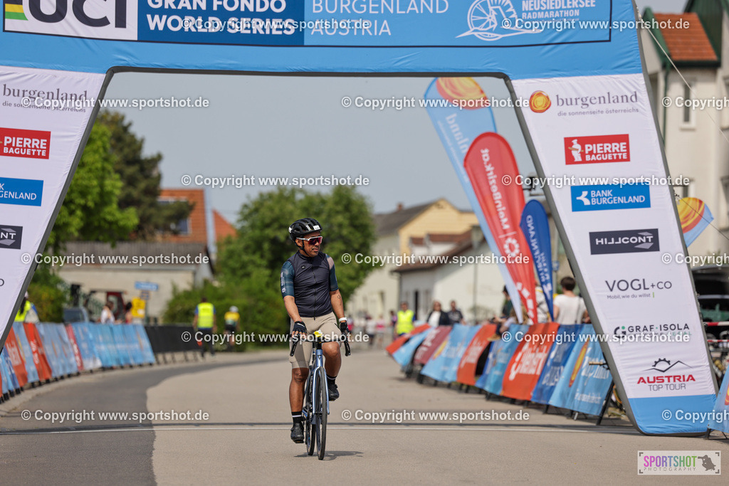 VJ__9747 | Neusiedlersee Radmarathon 2026@sportshot_your_pictrs #yourpictures#roadtowm2029 #nrm #neusiedlerseeradmarathon #neusiedlersee #neusiedlerseetourismus #burgenland #mörbisch #nrm26 #burgenlandtourismus #voglundco #poweredbyburgenlandtourismus #radsport #rad #marathon #ucigranfondo #visitburgenland #ucigranfondoworldseries