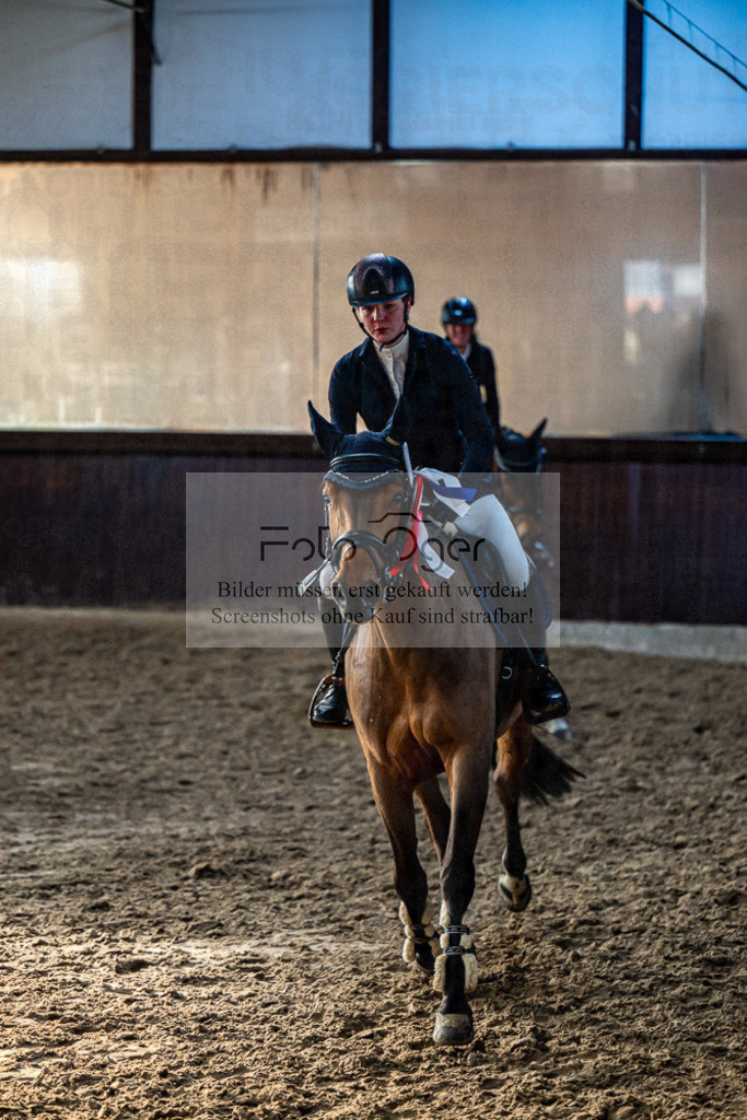 20240308-DOS_2797 | Entdecke hochwertige Reitturnierfotos von Foto Oger. Professionell, emotional und authentisch – jetzt Lieblingsmomente im Shop bestellen.Deutschlandweite Turnierfotografie. - Realisiert mit Pictrs.com