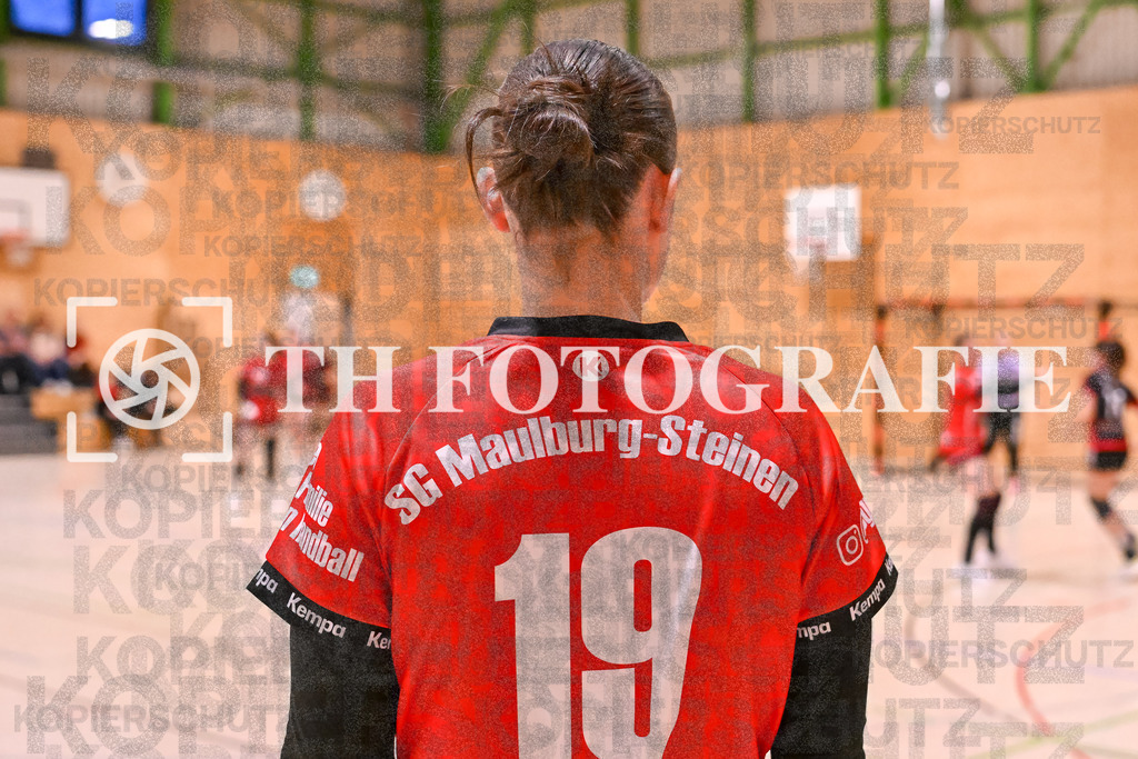 GER, SG Maulburg/Steinen - SG Muggensturm/Kuppenheim, Handball, Suedbadenliga, 17. Spieltag, Saison 2023/2024, 09.03.2024 | Elisa Geiss (SG Maulburg/Steinen, #19)

GER, SG Maulburg/Steinen - SG Muggensturm/Kuppenheim, Handball, Suedbadenliga, 17. Spieltag, Saison 2023/2024, 09.03.2024

Foto: TH Fotografie/Thomas Hess