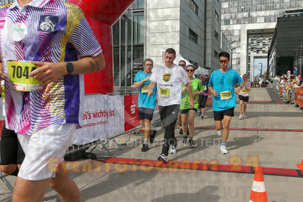 250920_1331_EX1_5205 | Sportfotografie im Rhein-Sieg Kreis, Köln, Bonn, NRW, Rheinland Pfalz, Hessen, etc. Unser Tätigkeitsfeld umfasst den Laufsport vom Volkslauf über den Marathon, Duathlon, Triathon bis zum Ultralauf wie Kölnpfad Ultra oder Schindertrail.