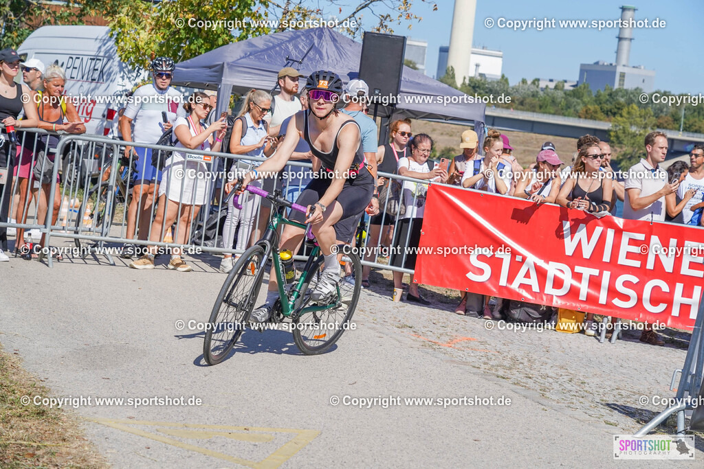 DSC01113 | Vienna Triathlon 2024                                        P3 Event                                                             #yourpictrs #sportshot_your_pictrs                 @Sportshotphotography                                     Photo Credit: www.sportshot.de