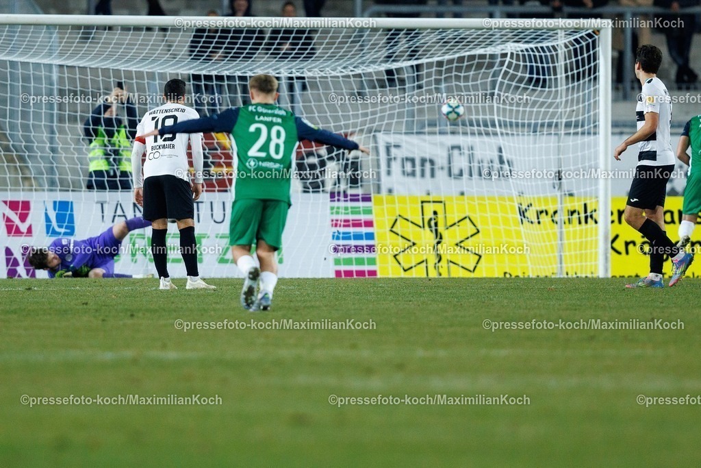 xKWIx03122501021 | 03.12.2025, xKWIx, Fußball, Westfalenpokal, Viertelfinale, SG Wattenscheid 09 - FC Gütersloh, Lohrheidestadion: Torjubel nach dem Tor zum 1:0 durch Patrik Twardzik (FC Gütersloh #18) per Elfmeter Photo: xKamilxWilkowskixPressefotoKochx