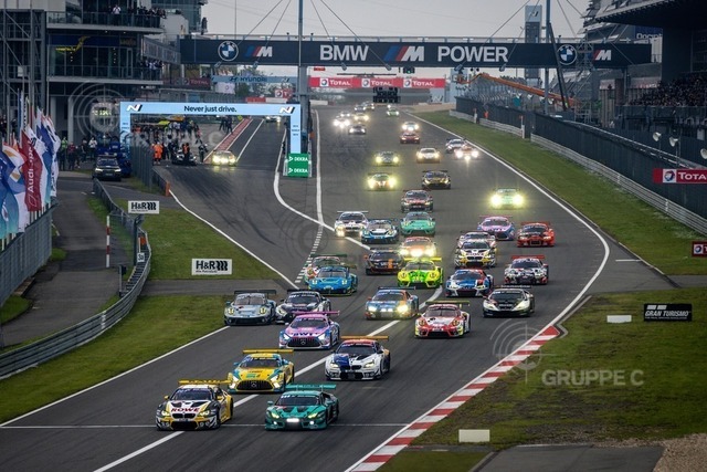 24hNbr21_089610ES_TU | Motorsport-Fotografie: DTM, 24h Nürburgring und GT-Action in hochauflösenden Bildern. Entdecke packende Rennmomente & Impressionen direkt aus der Boxengasse. - Realisiert mit Pictrs.com