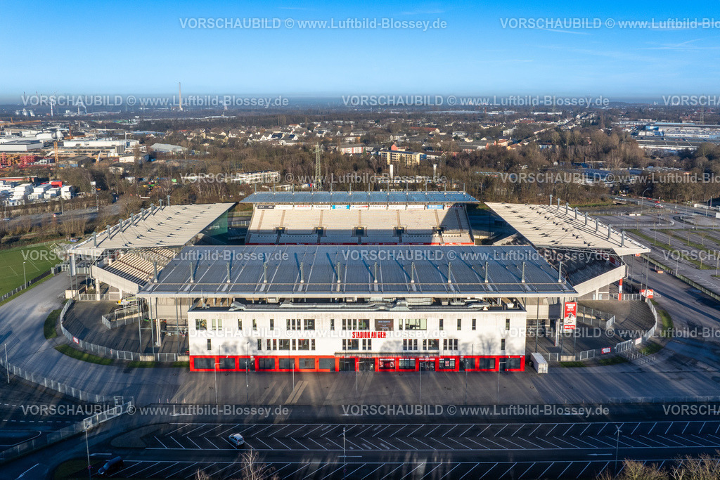 Essen241260168RWE-StadionAnDerHaffenstrasse | Luftbild, Fußballstadion an der Hafenstraße des Clubs Rot-Weiss Essen,3. Bundesliga , Essen-Borbeck, Tribünen, ,Essen, Ruhrgebiet, Nordrhein-Westfalen, Deutschland Copyright: Blossey Mantler