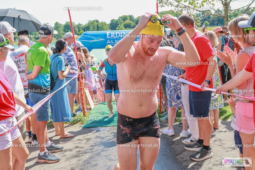 AR7_9231 | Karlsfeld Triathlon 2025 #karlsfeldtriathlon #karlsfeldtriathlon2025  #karlsfeldrace  #yourpictrs #triathlon_karlsfeld #tsveintrachtkarlsfeld #sportshot_your_pictrs @Sportshotphotography @Triathlon Karlsfeld - TSV Eintracht Karlsfeld Triathlon Copyright: www.sportshot.de