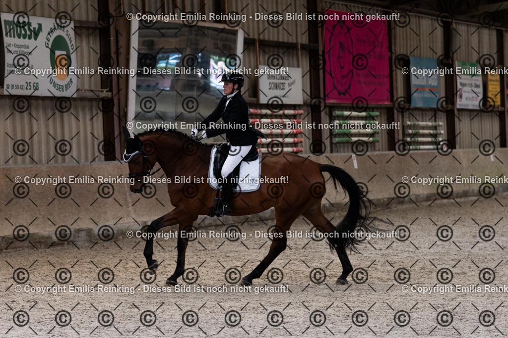 CL5A1168 | Emilia Reinking Fotografie - Realisiert mit Pictrs.com