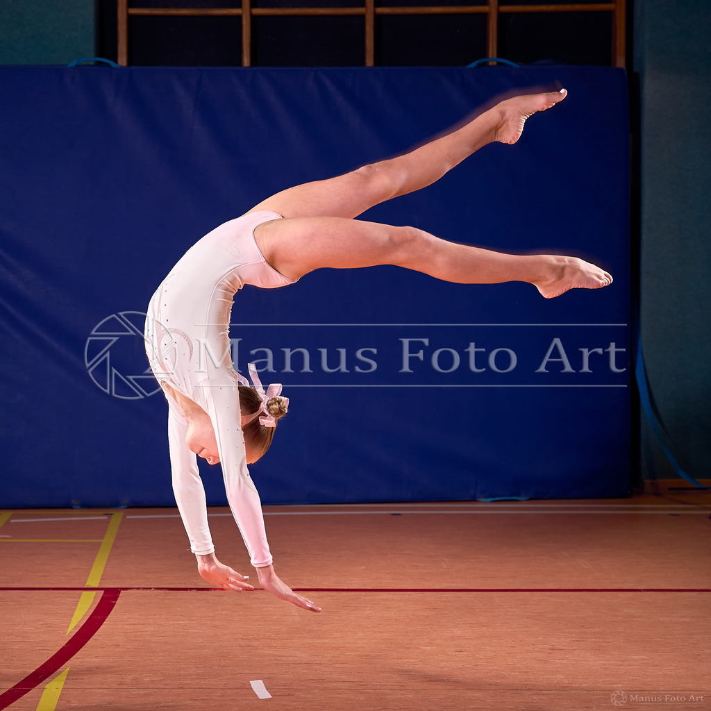 B-DSC00162 | Professionelle Sportfotografie in Hamburg, Schleswig-Holstein und Niedersachsen – spezialisiert auf Rhönrad, Geräteturnen, Leistungsturnen und rhythmische Sportgymnastik. Bundesweite Begleitung von Rhönrad-Events. Jetzt Sport-Fotos - Realisiert mit Pictrs.com