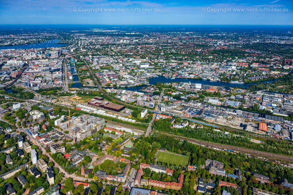 Hamburg_Rothenburgsort_ELS_8033200925 | HAMBURG 20.09.2025 Entwicklungsgebiet "Neuer Huckepackbahnhof der Industriebrache an der Billstraße im Stadtteil Rothenburgsort in Hamburg. // Development area "New piggyback station on the industrial wasteland at Billstrasse in the Rothenburgsort district of Hamburg. Foto: Martin Elsen
