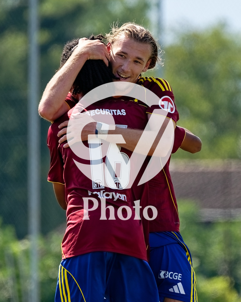1ere Ligue Classic  - Servette FC M-21  | during the 1ere Ligue Classic  of Servette FC M-21 at Stade de Balexert in Genève, Switzerland