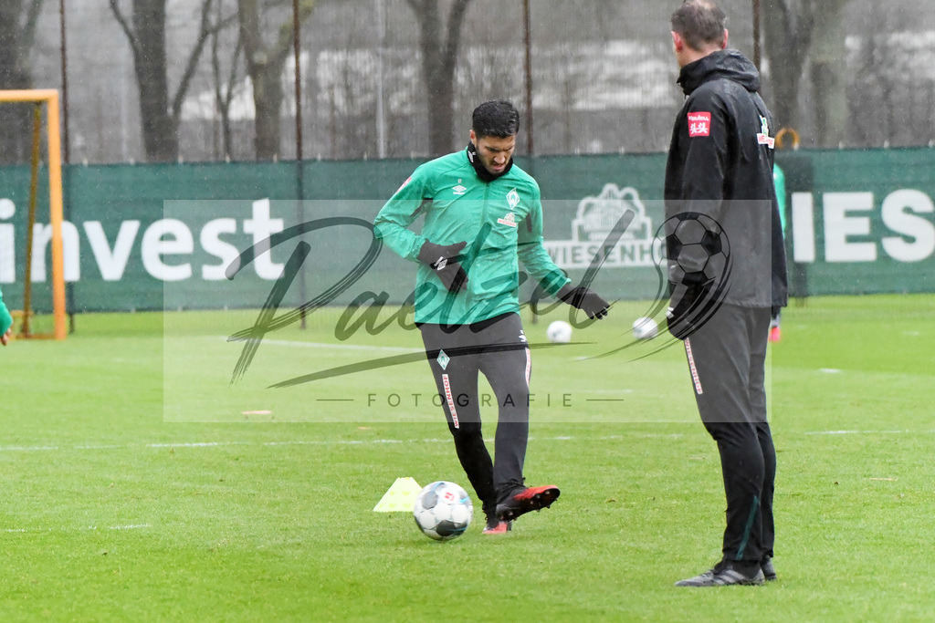 20200129_TRASVW_0018 | Fußball, Herren: Nuri Sahin (SV Werder Bremen) in Aktion, am Ball, Einzelaktion beim Training des SV Werder Bremen am 29.01.2020 im wohninvest Weserstadion in Bremen, Deutschland.(Foto von Nico Paetzel) - Realisiert mit Pictrs.com