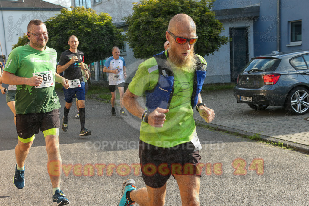 230804_1812_EX1_3830 | Sportfotografie im Rhein-Sieg Kreis, Köln, Bonn, NRW, Rheinland Pfalz, Hessen, etc. Unser Tätigkeitsfeld umfasst den Laufsport vom Volkslauf über den Marathon, Duathlon, Triathon bis zum Ultralauf wie Kölnpfad Ultra oder Schindertrail.