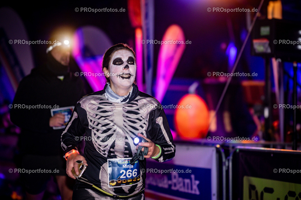 Halloween Run 2025 in Koeln, 31.10.2025 | Impressionen vom Halloween Run 2025 am 31.10.2025 in Koeln (Forstbotanischer Garten Rodenkirchen). Foto: Axel Kohring/Beautiful Sports