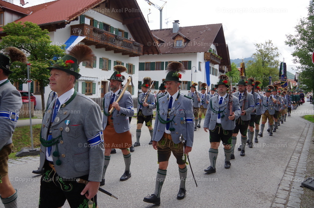 IMGP6520 | fotografiert von Axel PollmannLeonhardi Wallfahrt Benediktbeuern und Murnau, Fronleichnam, Fasching, Landschaft im Loisachtal und Benediktbeuern  - Realisiert mit Pictrs.com