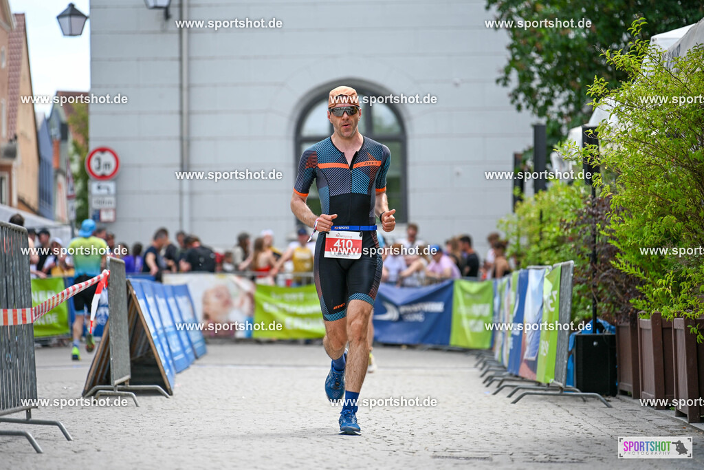 SZI_9063 | Stadttriathlon Erding 2025. #yourpictrs #sportshot_your_pictrs @Sportshotphotography #stadttriathlonerding Copyright: www.sportshot.de