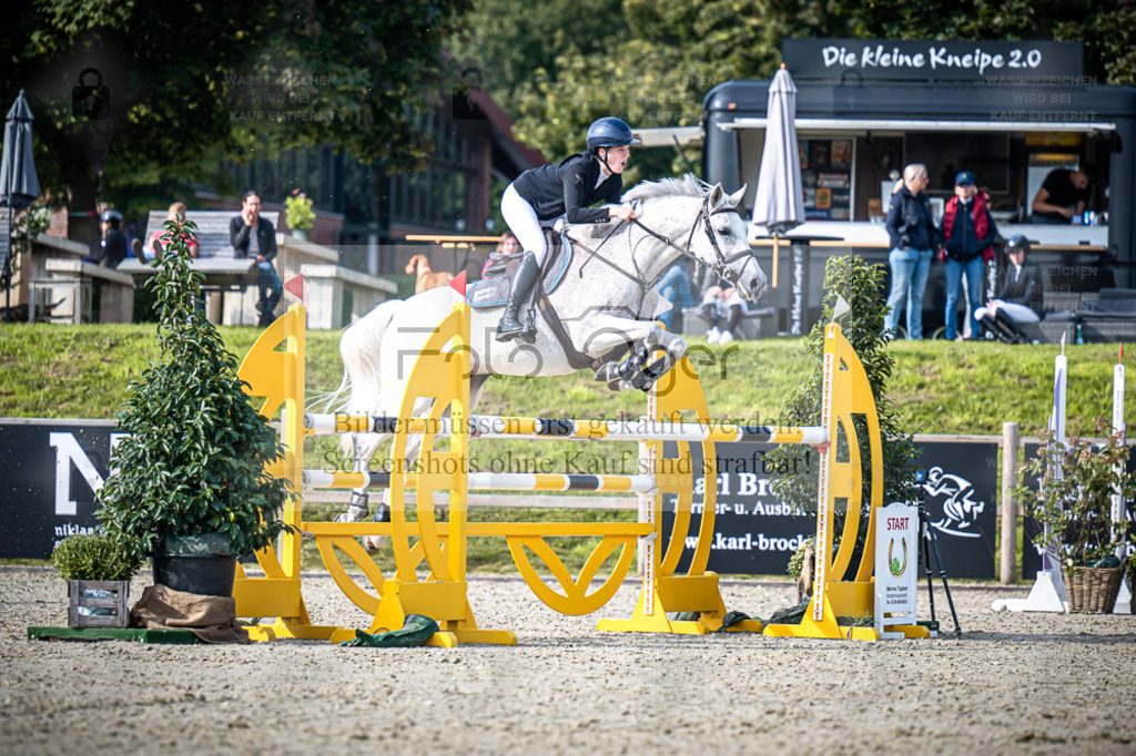 DOS_5819 | Entdecke hochwertige Reitturnierfotos von Foto Oger. Professionell, emotional und authentisch – jetzt Lieblingsmomente im Shop bestellen. - Realisiert mit Pictrs.com