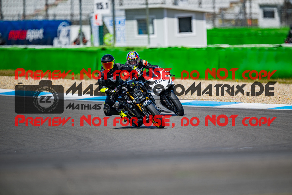 MaZZes_Fotomatrix_20260406_6007705_9744 | GELB