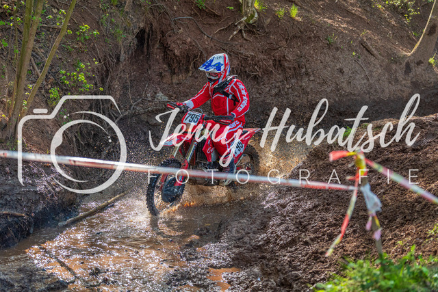 JHF.ECHT.3h.Sonntag.92 | jennyhubatsch-endurofotografie