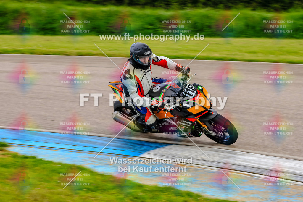 MotoTeam-9457 | Hier findet Ihr Bilder von Touristenfahrten auf der Nürburgring Nordschleife oder von anderen Veranstaltungen die ich besucht habe. Viel Spass beim Durch Schauen 