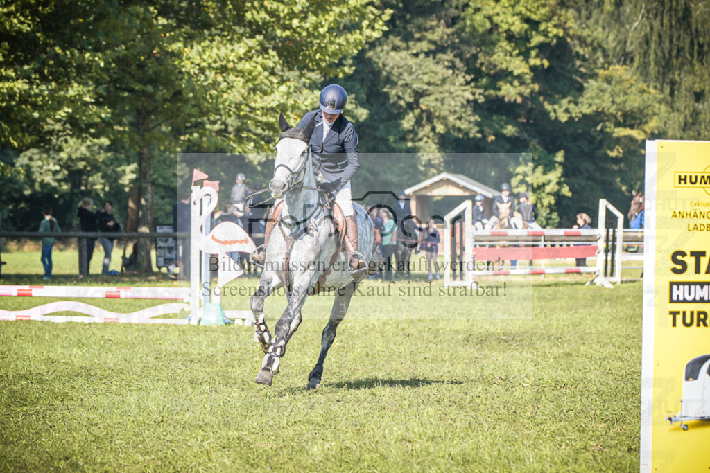 DOS_0052 | Entdecke hochwertige Reitturnierfotos von Foto Oger. Professionell, emotional und authentisch – jetzt Lieblingsmomente im Shop bestellen.Deutschlandweite Turnierfotografie. - Realisiert mit Pictrs.com
