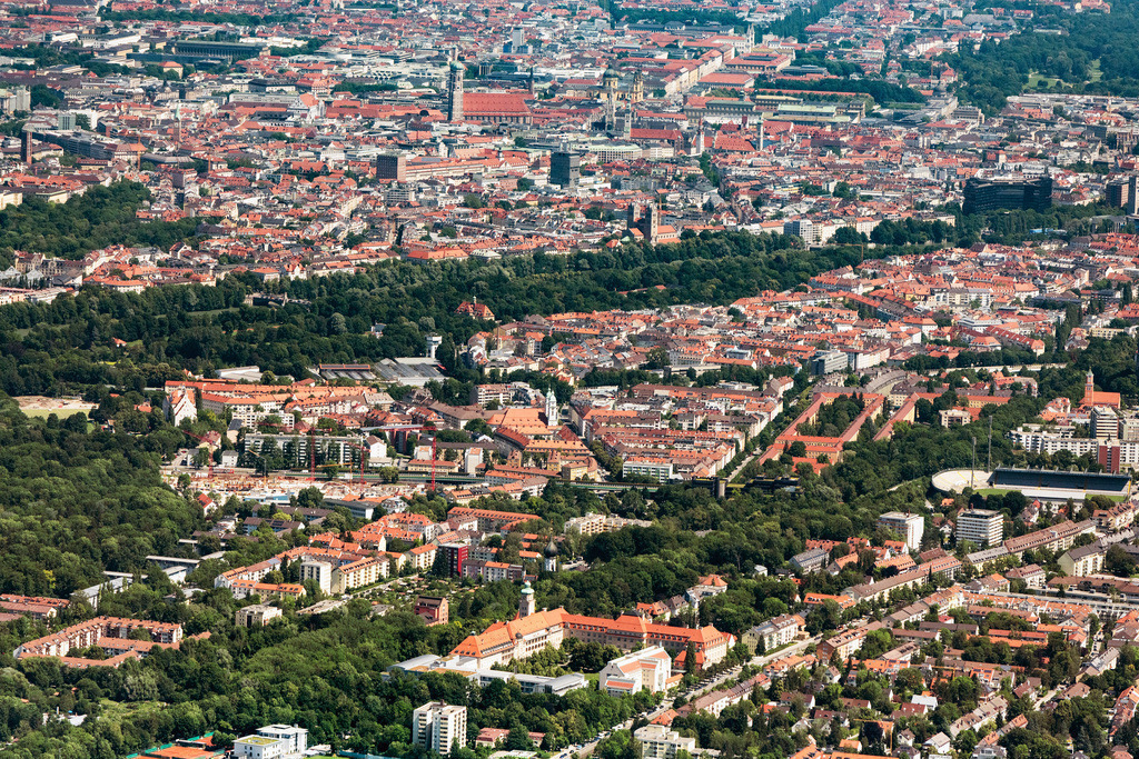 dr__0024771.jpg | MüNCHEN 24.06.2019 Innenstadtbereich München Giesing, Au und Glockenbachviertel im Stadtgebiet in München im Bundesland Bayern, Deutschland. // District Muenchen Giesing, Au and Glockenbachviertel in the city in Munich in the state Bavaria, Germany. Foto: Daniel Reiter
