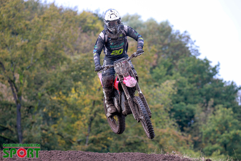 OpenTrack2024_Sonntag_Hobbyfahrer_105 | Bildergalerie von Sport-Ereignissen aber auch von weiteren spannenden Dingen - nicht nur vom Niederrhein. In Anlehnung an den bekannten Spruch von Hanns Dieter Hüsch heißt das Motto: "Niederrhein ist überall".  - Realisiert mit Pictrs.com