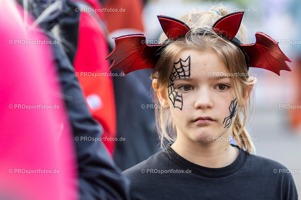 Sparda-Bank Halloween-Run Koeln 2023, 31.10.2023, Forstbotanischer Garten Rodenkirchen, Koeln | Impressionen vom Sparda-Bank Halloween-Run Koeln 2023, 31.10.2023, Forstbotanischer Garten Rodenkirchen, Koeln