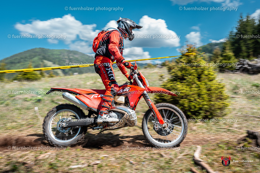 fuernholzer_250501-C1-450 | Fotografische Impressionen von der Red Stag Enduro Extreme by fuernholzer-photography.com. Endurosport in Österreich fotografisch festgehalten von fuernholzer. Auftragsfotografie für Private, Gewerbefotos und Industriefotografie. Eventfotografie, Sportfotografie und Motorsportfotografie. Anbieter von Fotoworkshops, Fototraining, fotografischen Vorträgen und Fotoseminaren.