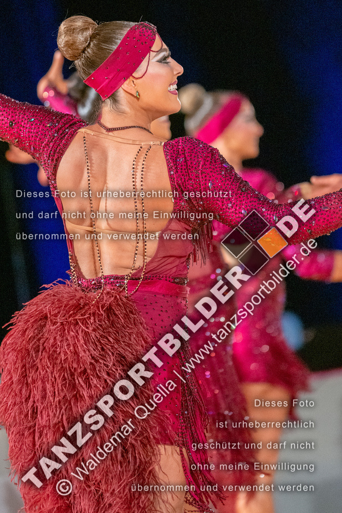 20250503-11420 | Hier finden Sie Tanz Bilder vom Latein und Standard Formationen tanzen. Sportbilder vom Tanzsport. Schöne Fotos und von Weltmeisterschaft, Europameisterschaft, Bundesliga, Regionalliga, Oberliga und Landesliga sowie von GOC Stuttgart, DanceComp, WM Bremen
