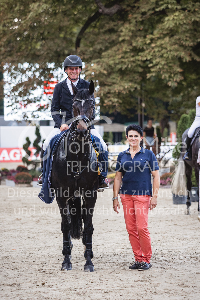 230910_OWLCh_Sparkasse-845 | Deine schönsten Turniermomente als professionelle Fotos! Entdecke hochwertige Pferdesport-Fotografie im Online-Shop. Jetzt Fotos finden & bestellen!