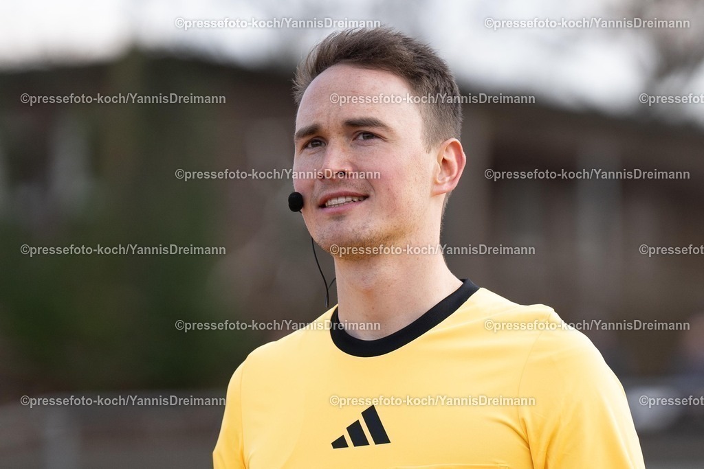 xYDR15032501030 | 15.03.2025, xydrx, Fußball, Borussia Mönchengladbach II (U23) - 1.FC Bocholt, Regionalliga West, Grenzlandstadion: Dominic Stock (Schiedsrichter)