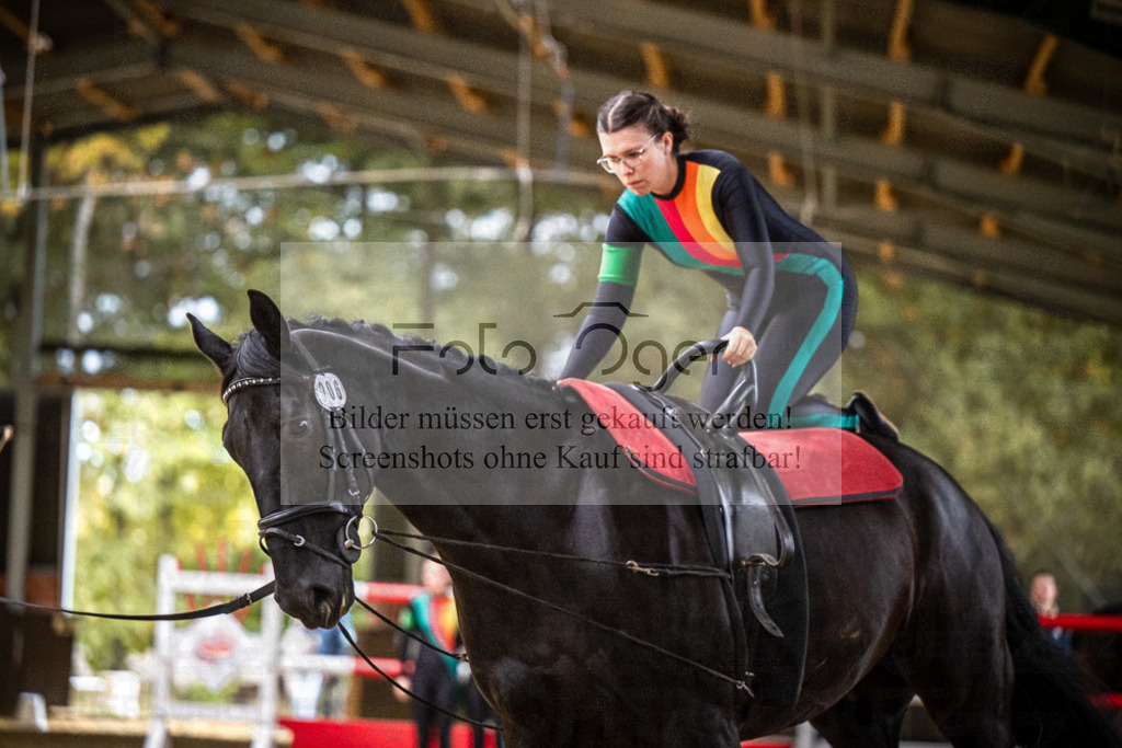 DOS_0052 | Entdecke hochwertige Reitturnierfotos von Foto Oger. Professionell, emotional und authentisch – jetzt Lieblingsmomente im Shop bestellen.Deutschlandweite Turnierfotografie. - Realisiert mit Pictrs.com