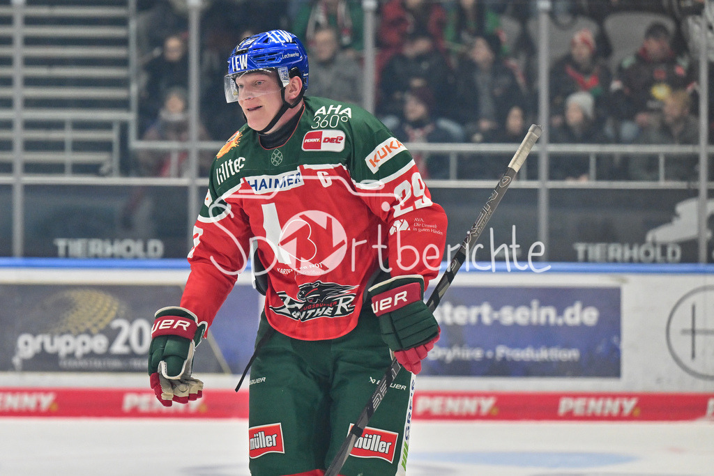 Augsburger Panther - Düsseldorfer EG | im Bild  Denis REUL (Augsburger Panther #29) / Freisteller / Einzelfoto / DEL: Augsburger Panther - Düsseldorfer EG, Curt Frenzel Stadion am 13.12.2024