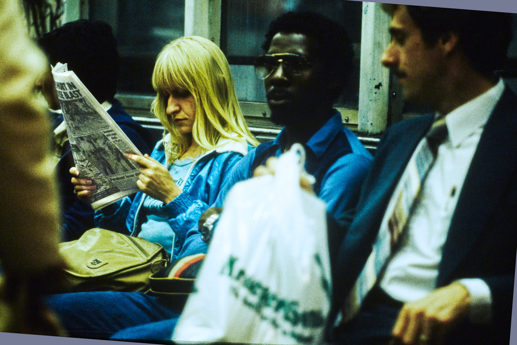 04USA_NYC_sreet_1980_9735 | Beegebilder online. 
BIldarchiv von Beege Fotodesign mit ausgewählten Werken, die sich besonders gut für die Dekoration Ihrer Räume oder Wände eignen. 