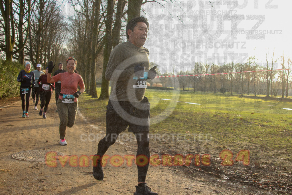241231_1016_EV4_3622 | Sportfotografie im Rhein-Sieg Kreis, Köln, Bonn, NRW, Rheinland Pfalz, Hessen, etc. Unser Tätigkeitsfeld umfasst den Laufsport vom Volkslauf über den Marathon, Duathlon, Triathon bis zum Ultralauf wie Kölnpfad Ultra oder Schindertrail.