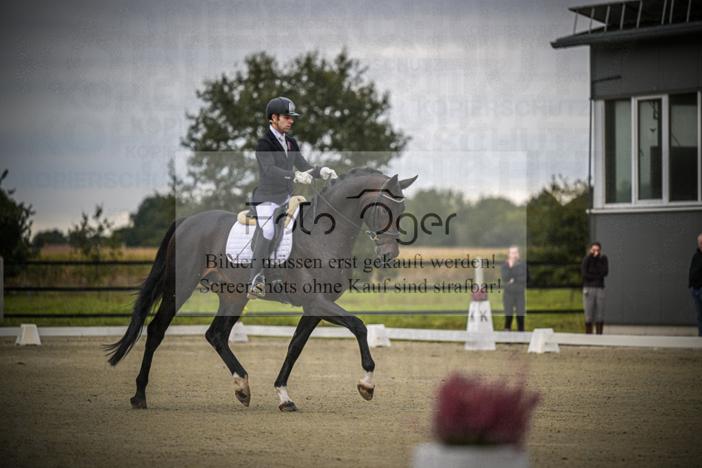 DOS_0028 | Entdecke hochwertige Reitturnierfotos von Foto Oger. Professionell, emotional und authentisch – jetzt Lieblingsmomente im Shop bestellen.Deutschlandweite Turnierfotografie. - Realisiert mit Pictrs.com
